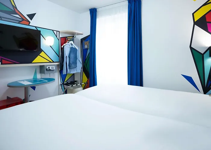 Hotel ibis Styles Paris Maine Montparnasse